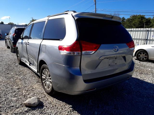 Photo 3 from auction – 2011 TOYOTA SIENNA XLE with VIN 5TDYK3DC6BS147684