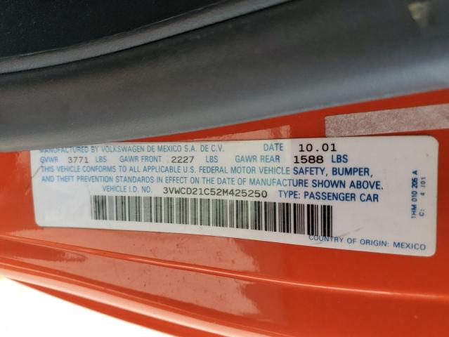 Photo 10 from auction – 2002 VOLKSWAGEN NEW BEETLE with VIN 3VWCD21C52M425250