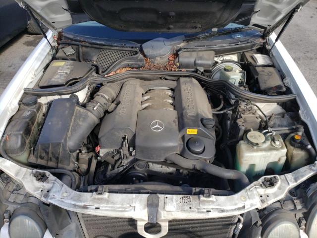 Photo 7 from auction – 2000 MERCEDES-BENZ E 320 with VIN WDBJH65J0YB132109