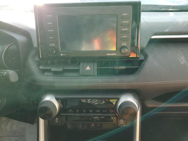Photo 9 from auction – 2020 TOYOTA RAV4 LE with VIN 2T3F1RFV8LW110695