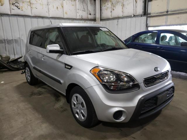 KIA SOUL 2013 with VIN KNDJT2A56D7773733 - Photo from auction