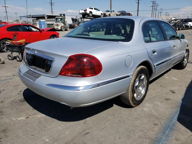 Photo 4 from auction – 2002 LINCOLN CONTINENTA with VIN 1LNHM97V32Y600671