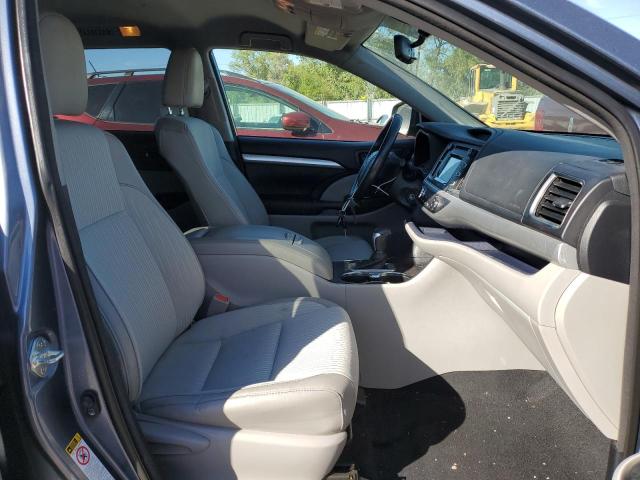 Photo 5 from auction – 2015 TOYOTA HIGHLANDER with VIN 5TDBKRFH5FS132245