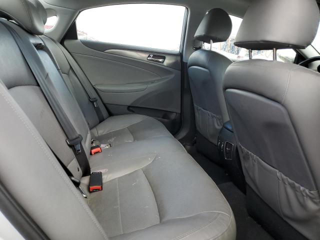 Photo 6 from auction – 2012 HYUNDAI SONATA HYB with VIN KMHEC4A44CA047113