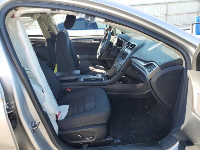 Photo 5 from auction – 2019 FORD FUSION with VIN 3FA6P0HD6KT172149