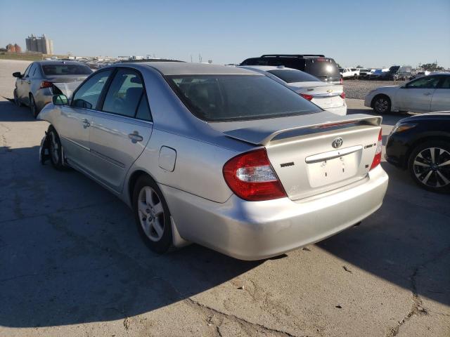 Photo 3 from auction – 2002 TOYOTA CAMRY LE with VIN 4T1BF30K62U003759