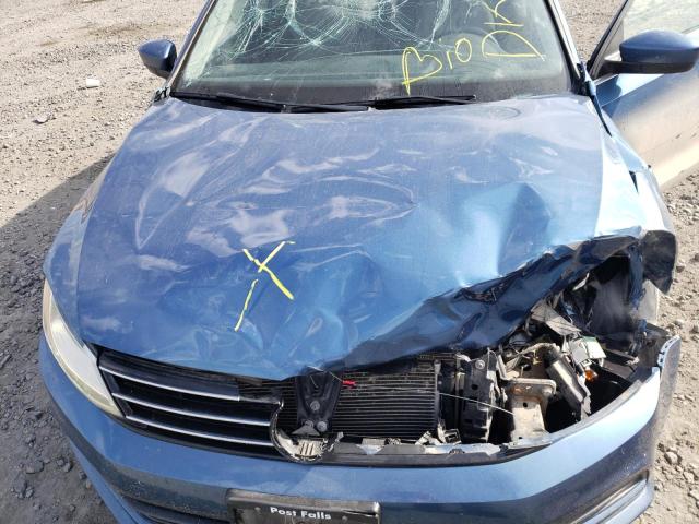 Photo 7 from auction – 2017 VOLKSWAGEN JETTA S with VIN 3VW2B7AJ6HM383855