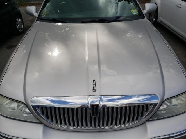 Photo 7 from auction – 2010 LINCOLN TOWN CAR S with VIN 2LNBL8CV2AX619087