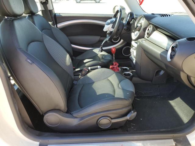 Photo 5 from auction – 2007 MINI COOPER S with VIN WMWMF73537TL85771