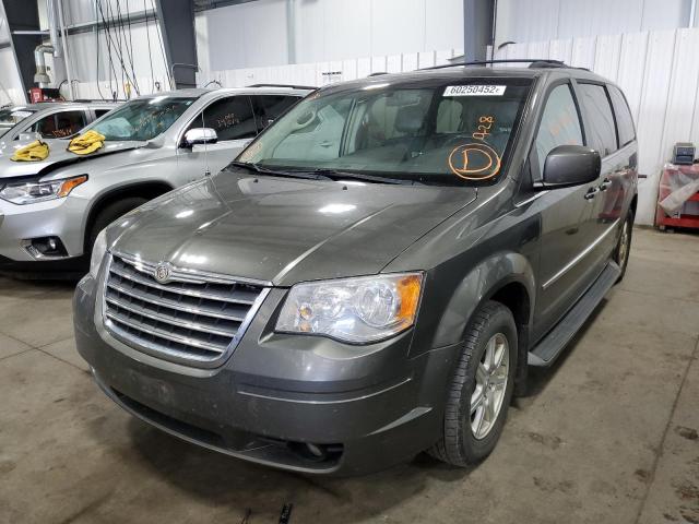 Photo 2 from auction – 2010 CHRYSLER TOWN & COU with VIN 2A4RR8DX5AR352138