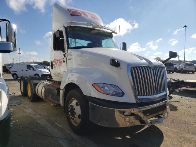 INTERNATIONAL LT625 2019 with VIN 3HCDZAPR8KL665027 - Photo from auction