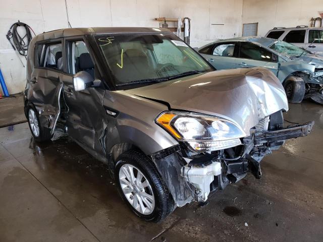 KIA SOUL 2013 z numerem VIN KNDJT2A5XD7633720 - Zdjęcie z aukcji