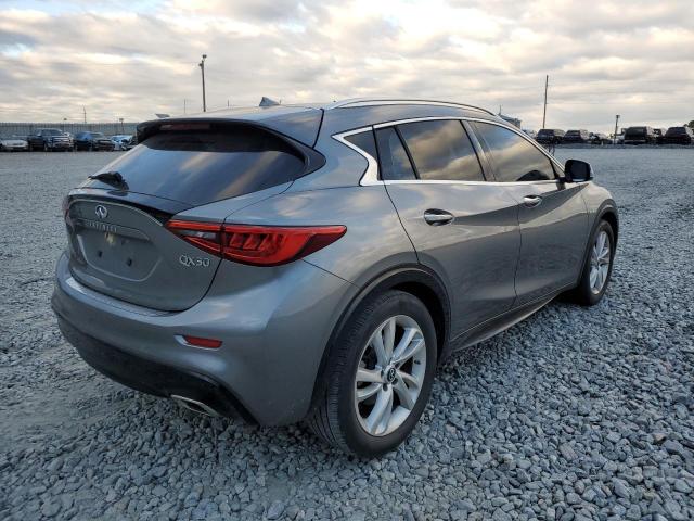 Photo 4 from auction – 2017 INFINITI QX30 BASE with VIN SJKCH5CPXHA015927