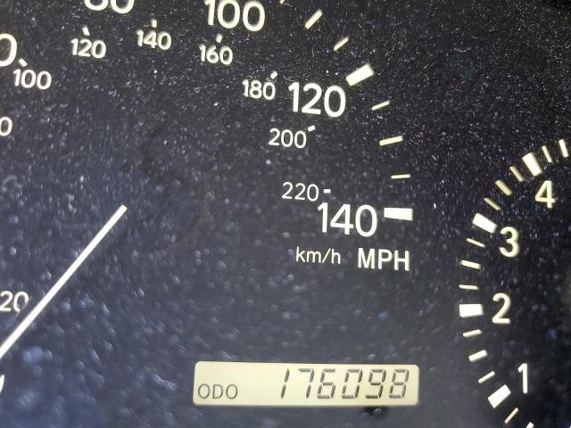 Photo 8 from auction – 2000 LEXUS RX 300 with VIN JT6GF10UXY0045746