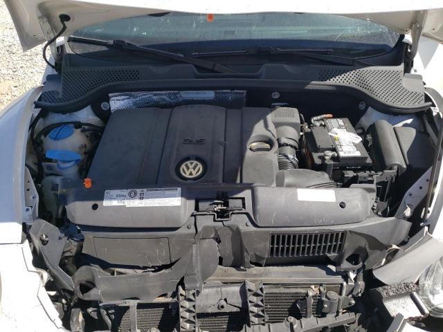 Photo 7 from auction – 2013 VOLKSWAGEN BEETLE with VIN 3VWJX7AT4DM606399