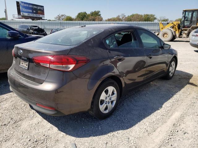 Photo 4 from auction – 2017 KIA FORTE LX with VIN 3KPFK4A77HE152397