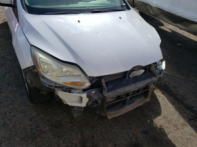 Photo 9 from auction – 2014 FORD FOCUS SE with VIN 1FADP3F28EL218979