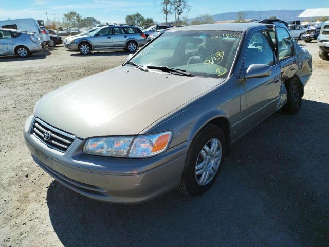 Photo 2 from auction – 2000 TOYOTA CAMRY LE with VIN 4T1BF22K1YU111092