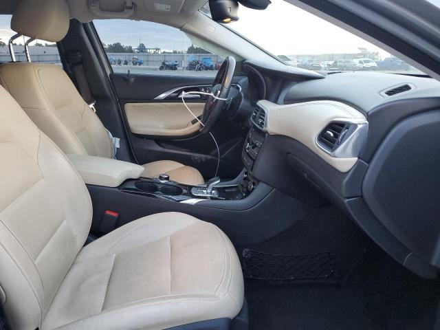 Photo 5 from auction – 2017 INFINITI QX30 BASE with VIN SJKCH5CPXHA015927