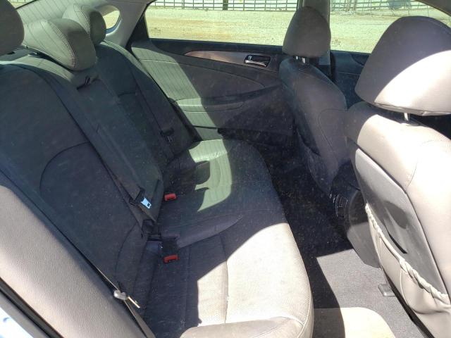 Photo 6 from auction – 2011 HYUNDAI SONATA HYB with VIN KMHEC4A42BA018840