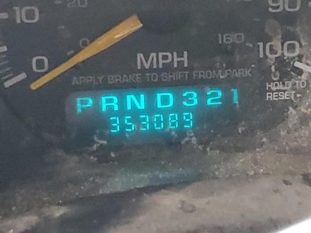 Photo 8 from auction – 2001 CHEVROLET SILVERADO with VIN 1GCHK23181F114100