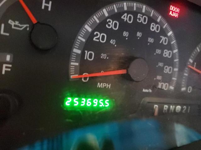 Photo 8 from auction – 2002 FORD F150 with VIN 2FTRX07L22CA35881