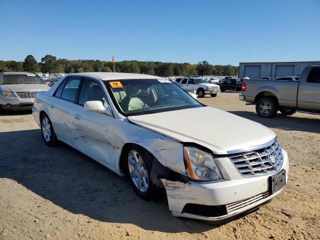 CADILLAC DTS 2008 with VIN 1G6KD57YX8U173120 - Photo from auction