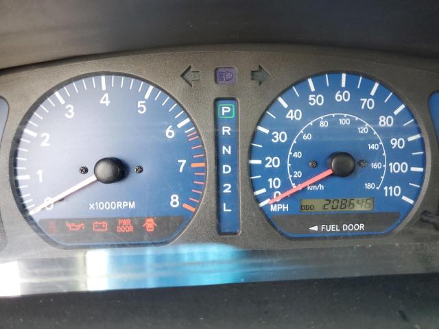 Photo 8 from auction – 2002 TOYOTA SIENNA LE with VIN 4T3ZF13C62U469271