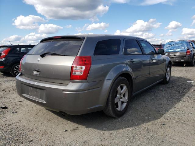 Photo 4 from auction – 2005 DODGE MAGNUM SE with VIN 2D4FV48T05H554856