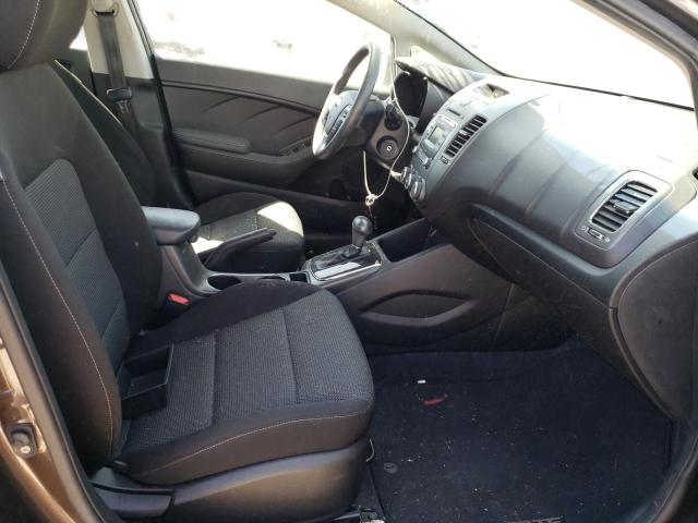 Photo 5 from auction – 2017 KIA FORTE LX with VIN 3KPFK4A77HE152397