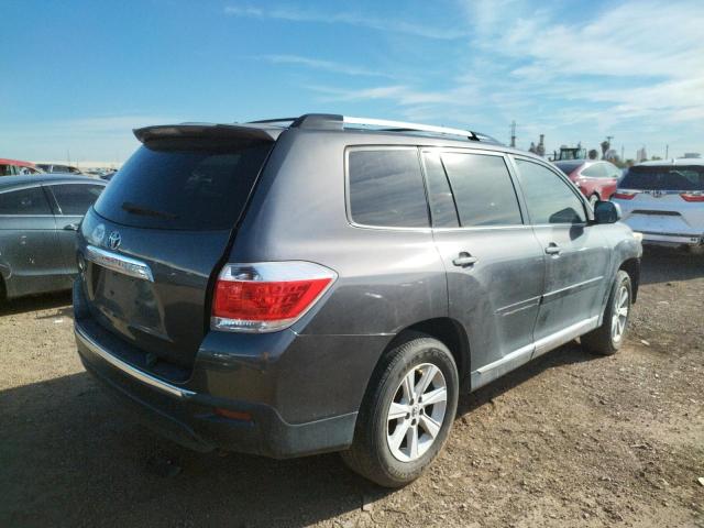Photo 4 from auction – 2013 TOYOTA HIGHLANDER with VIN 5TDZA3EH3DS034781