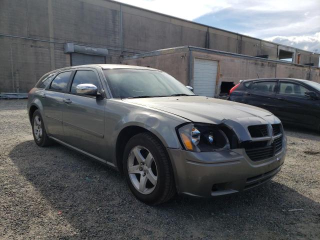 DODGE MAGNUM SE 2005 with VIN 2D4FV48T05H554856 - Photo from auction