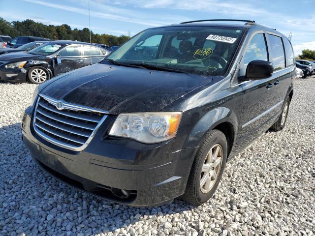 Photo 2 from auction – 2010 CHRYSLER TOWN & COU with VIN 2A4RR5D14AR221454
