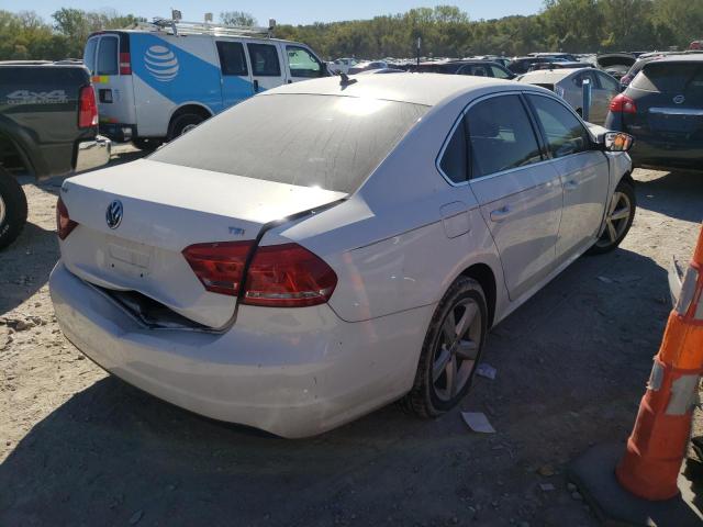 Photo 4 from auction – 2015 VOLKSWAGEN PASSAT S with VIN 1VWAS7A35FC094302