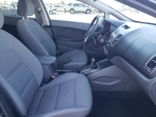 Photo 5 from auction – 2017 KIA FORTE LX with VIN 3KPFL4A78HE073432