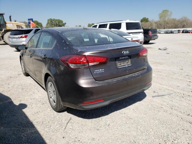 Photo 3 from auction – 2017 KIA FORTE LX with VIN 3KPFK4A77HE152397
