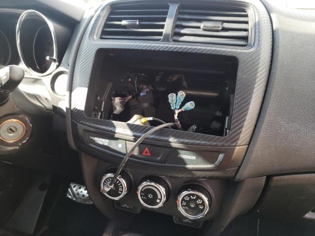 Photo 9 from auction – 2017 MITSUBISHI OUTLANDER with VIN JA4AP3AUXHZ034323