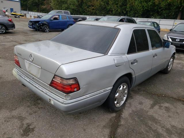 Photo 4 from auction – 1994 MERCEDES-BENZ E 420 with VIN WDBEA34E1RC080882