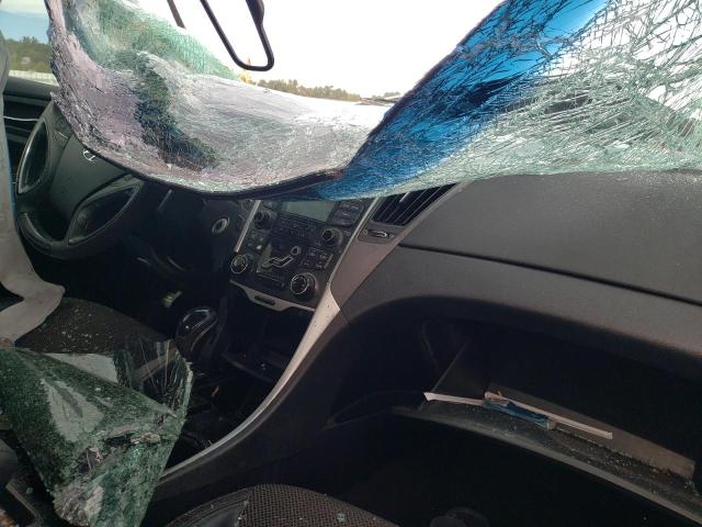 Photo 9 from auction – 2012 HYUNDAI SONATA SE with VIN 5NPEC4AB2CH399778