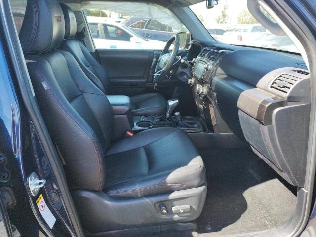 Photo 5 from auction – 2018 TOYOTA 4RUNNER SR with VIN JTEBU5JR0J5552332