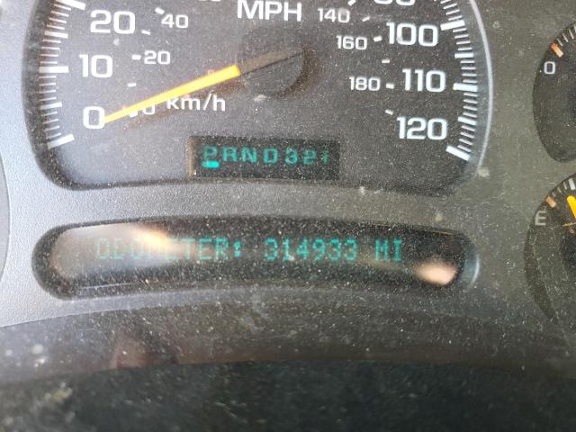 Photo 8 from auction – 2004 CHEVROLET SILVERADO with VIN 1GCGK23U44F152594