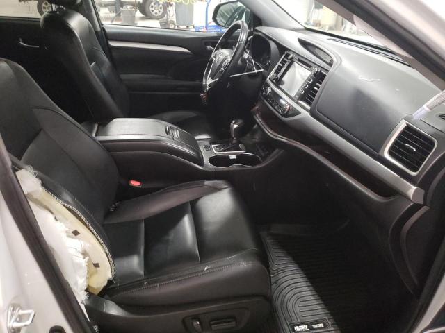 Photo 5 from auction – 2018 TOYOTA HIGHLANDER with VIN 5TDJZRFH1JS548373