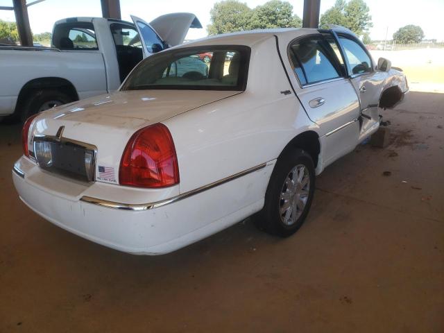 Photo 4 from auction – 2011 LINCOLN TOWN CAR S with VIN 2LNBL8CV0BX752724