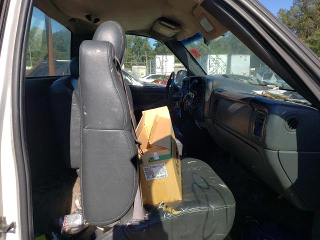 Photo 5 from auction – 2002 CHEVROLET SILVERADO with VIN 1GBHC24U32E197646