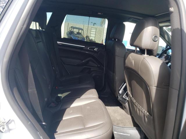 Photo 6 from auction – 2017 PORSCHE CAYENNE with VIN WP1AA2A22HKA85354