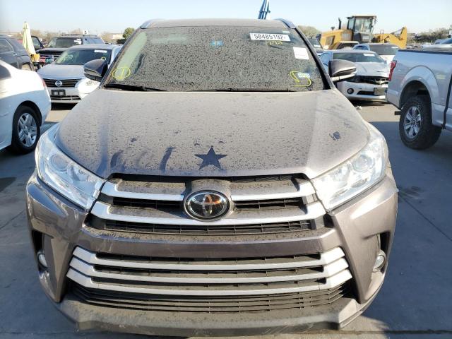 Photo 9 from auction – 2017 TOYOTA HIGHLANDER with VIN 5TDJZRFH0HS400743