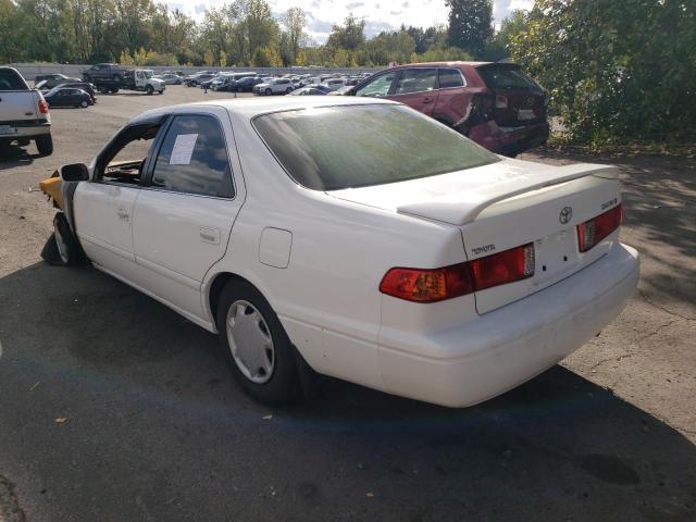 Photo 3 from auction – 2000 TOYOTA CAMRY CE with VIN 4T1BG22K2YU741314