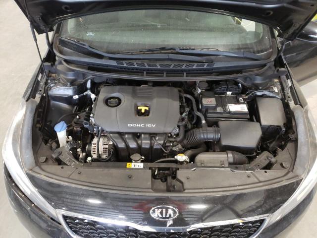 Photo 7 from auction – 2017 KIA FORTE LX with VIN 3KPFL4A77HE050093