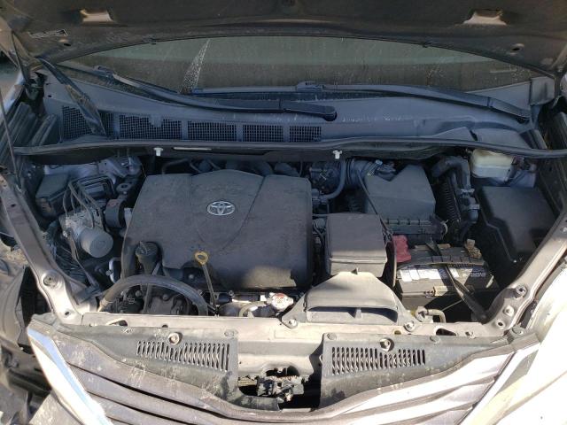 Photo 7 from auction – 2017 TOYOTA SIENNA LE with VIN 5TDKZ3DC6HS770698