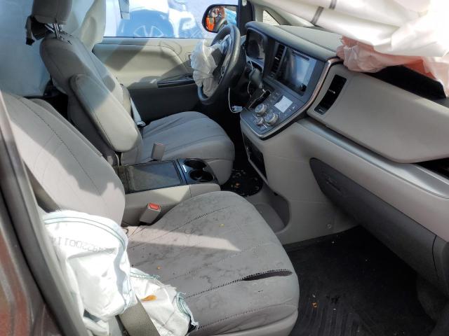 Photo 5 from auction – 2016 TOYOTA SIENNA LE with VIN 5TDKK3DC0GS745119
